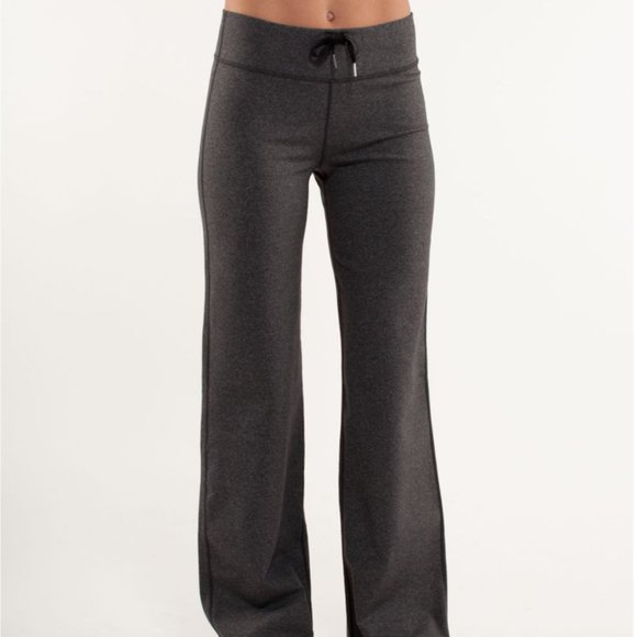 lululemon athletica Pants - Lululemon Relaxed Fit Pant Heathered Black 6